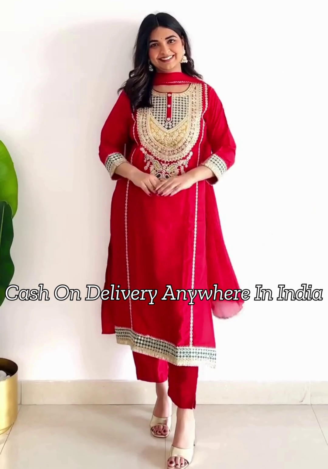 Red Ethnic Motifs Embroidered Panelled Kurta With Trousers & Dupatta