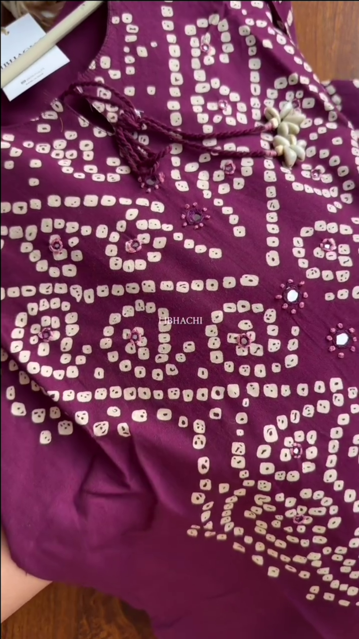 Women Purple & White Bandhani Printed Pure Cotton Kurta,Bottom and Dupatta - Image 4
