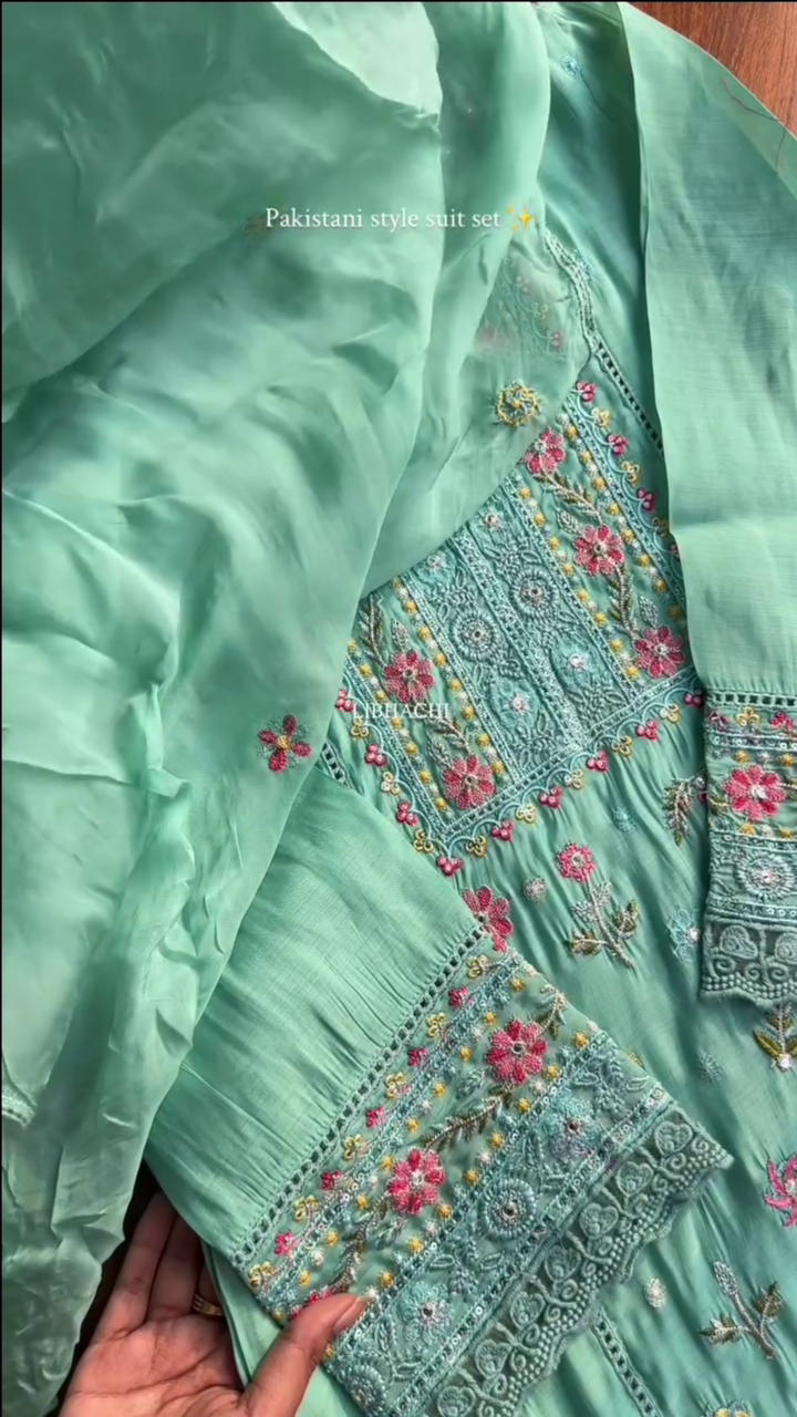Pista Green Embroidered Kurta bottom With Dupatta - Image 6
