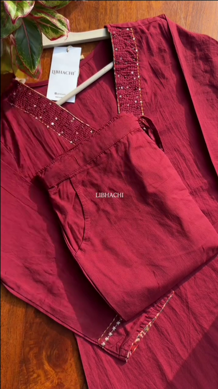 Women Red Embroidered Work Pure Cotton Kurta With Trousers - Image 3